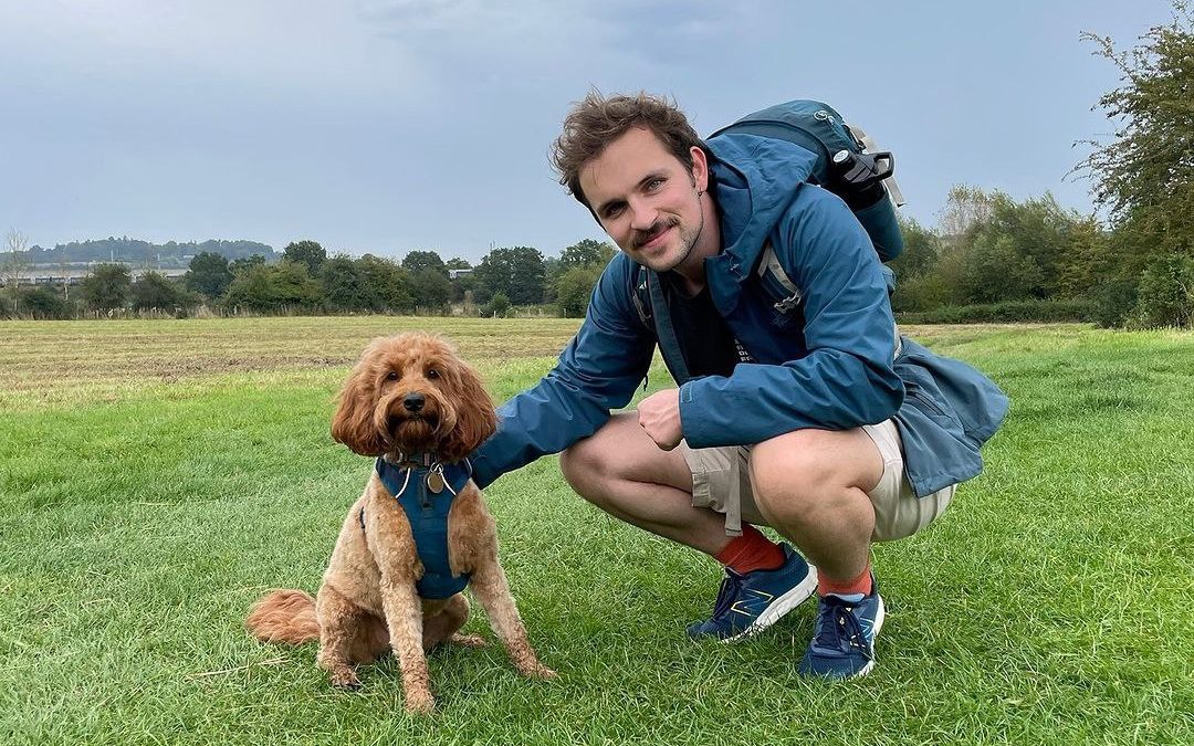 10 Essential Tips for Traveling with a Cavapoo: Ensuring a Safe Journey and Smooth Socialization on Every Adventure